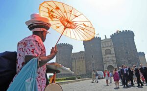 Meteo Napoli, arriva l'anticiclone Giuda: temperature record