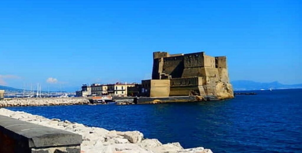 Meteo Napoli, dopo il freddo degli ultimi giorni, arrivano temperature primaverili