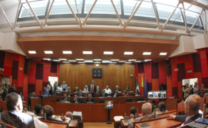 Il Comune di Napoli approva il bilancio consolidato, De Magistris: "Ora sostegno del Governo e del Parlamento"