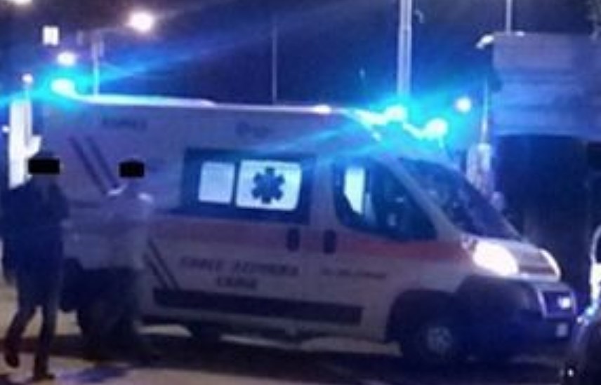 Dramma in pizzeria, cliente si sente male e muore all'interno del locale