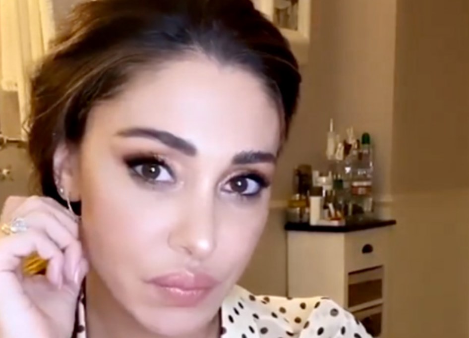 Belen Rodriguez attaccata dopo la rottura con Stefano: "Sto iniziando ad avere paura"