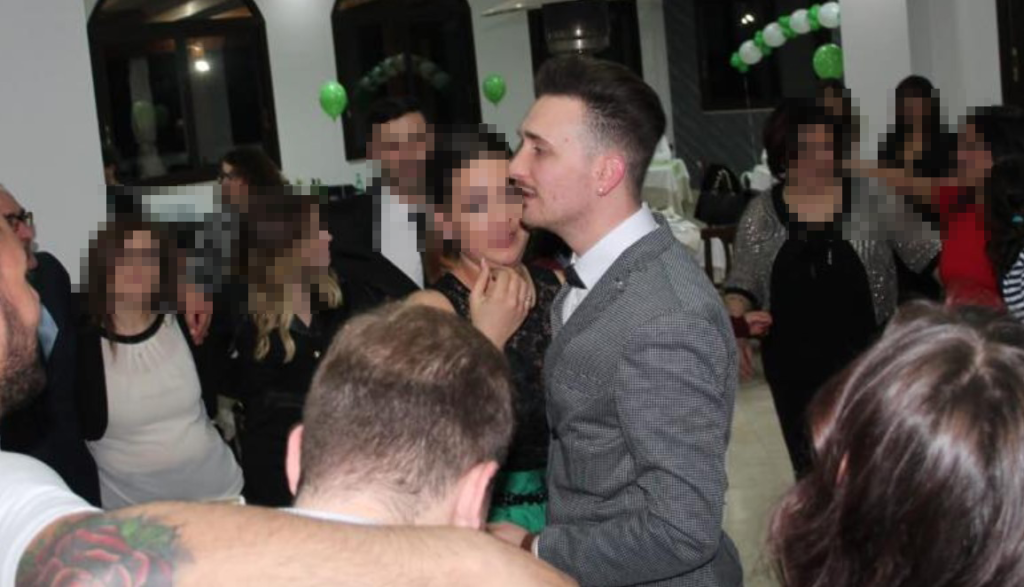 Giovanni muore fulminato a 25 anni davanti alla fidanzata, si doveva sposare tra un mese