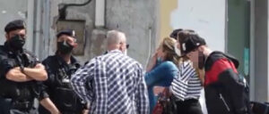 Chi sono le vittime del crollo a Pianura, un uomo di 61 anni e un giovane operaio di origini straniere