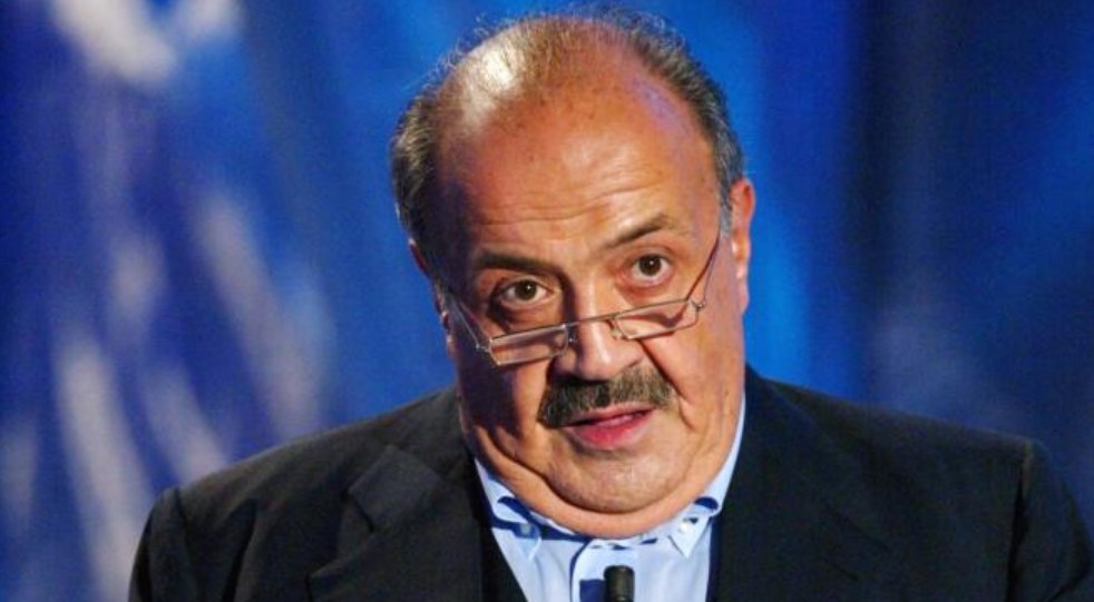 Maurizio Costanzo si scaglia contro il Grande Fratello Vip: "Chiudetelo subito"