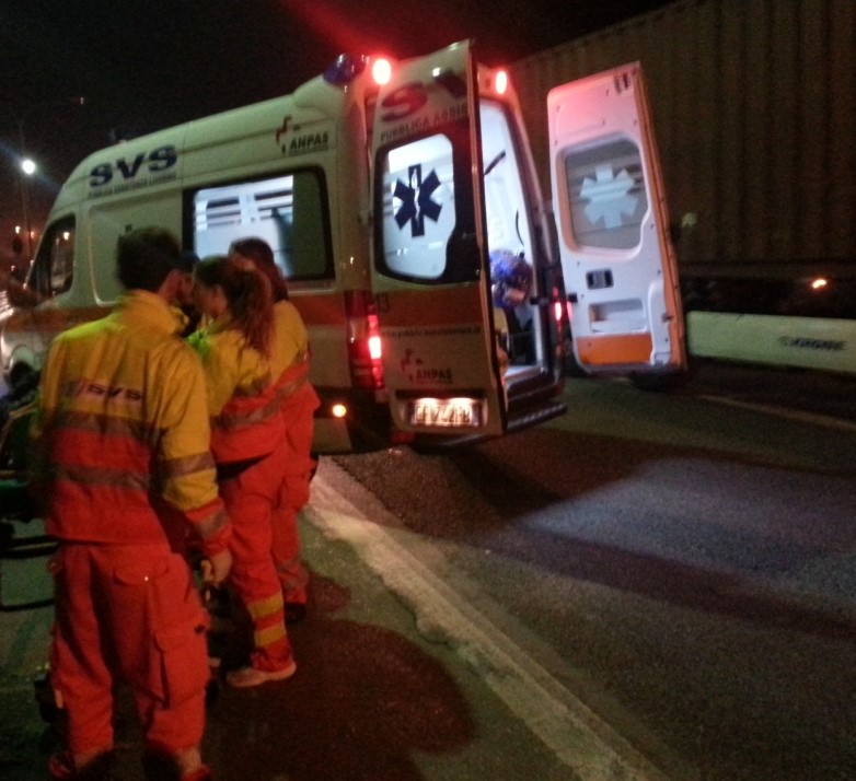 Violenta lite finisce nel sangue a Teano, un uomo ferito