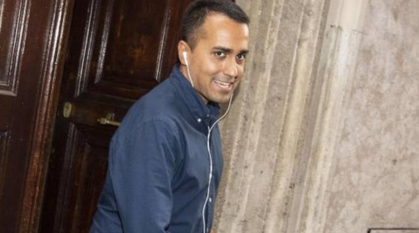 30 persone per 2 milioni di euro, Di Maio e il faraonico staff che non vuole perdere la poltrona