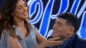 Maradona e Belen ad "Amici", lo shof del Pibe de Oro con la modella argentina