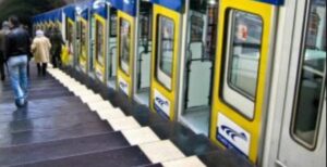 ANM, l'azienda comunica i nuovi orari e tre dipendenti vanno in malattia: corse sospese delle funicolari