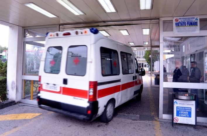 Universiade, sprinter algerino colto da malore: ricoverato e curato al Cardarelli