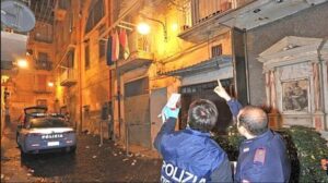 Quartieri Spagnoli, spari nella notte: l'ipotesi è una lite tra ex conviventi