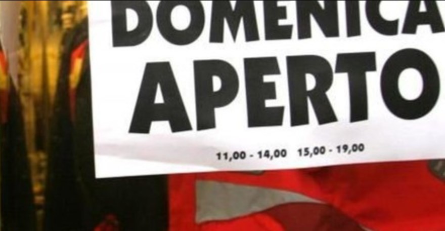 Aperture e chiusure domenicali dei negozi, ecco il compromesso Lega-M5S