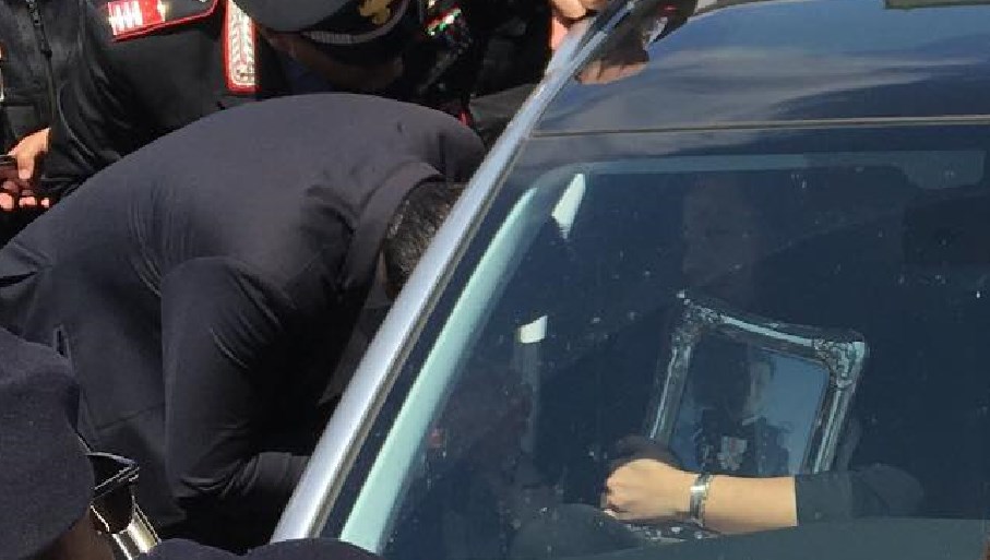 Funerali di Mario Cerciello Rega, l'urlo della folla: "Vogliamo giustizia"