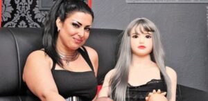 Tra Aversa e Giugliano ha aperto un locale del sesso con bambole gonfiabili