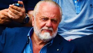 Napoli, due giocatori nel mirino di De Laurentiis: Romero e De Jong