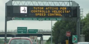 Autostrade, tornano i tutor: ecco le tratte interessate. Tutte le info per i viaggiatori del mese di agosto
