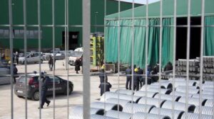 Tragedia nel beneventano, giovane trovato impiccato in un capannone