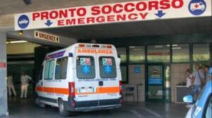 Cava de' Tirreni: uomo ferito da un colpo di pistola