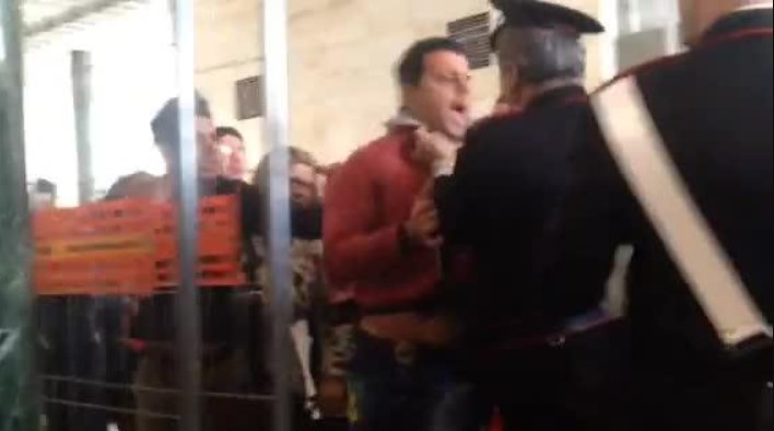 Processo al clan Orlando, rissa in aula tra mogli di detenuti