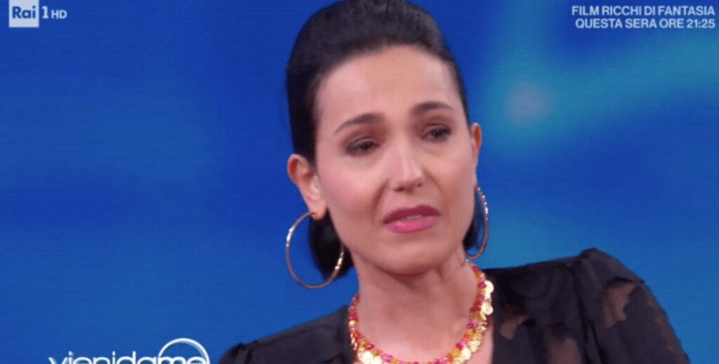Caterina Balivo pronta all'addio a Detto Fatto? Le lacrime in puntata insospettiscono