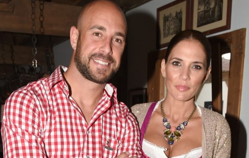 Reina resta o va via dal Napoli? Ecco cosa vuole sua moglie