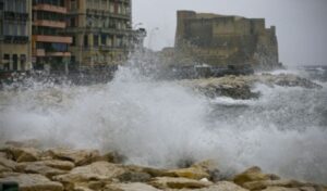 Nuova allerta meteo in Campania: in arrivo piogge e temporali