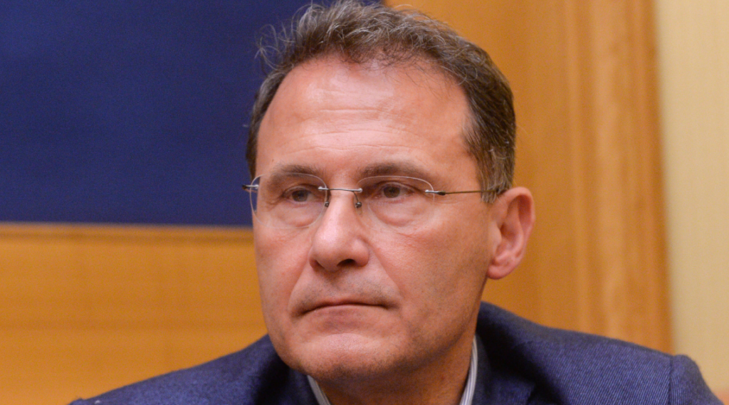 Edmondo Cirielli positivo di nuovo al Coronavirus, doppio contagio per il deputato