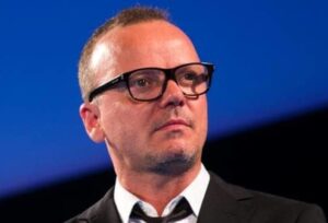 Gigi D'Alessio annuncia un nuovo singolo e chiede aiuto ai fan
