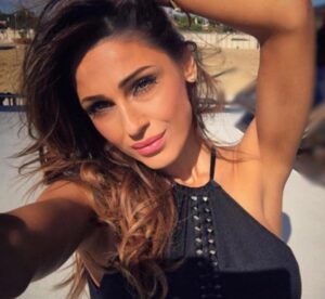 Anna Tatangelo pubblica un video sui social è scoppia la polemica