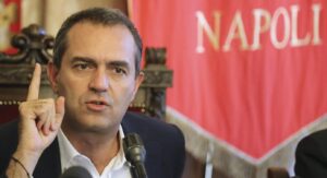 Luigi De Magistris ha deciso: fino ad ottobre nessun rimpasto in Giunta