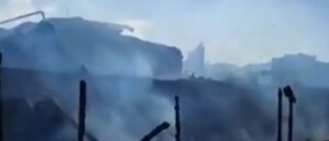 Castel Volturno, incendio al Lido Verde, prima lo scoppio e poi le fiamme