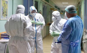 Coronavirus in Campania, più diffuso tra i ventenni che settantenni: il dato dell'ISS