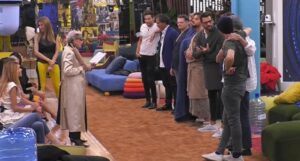 Paura al Grande Fratello Vip, concorrente scompare, la comunicazione: "E' in ospedale"