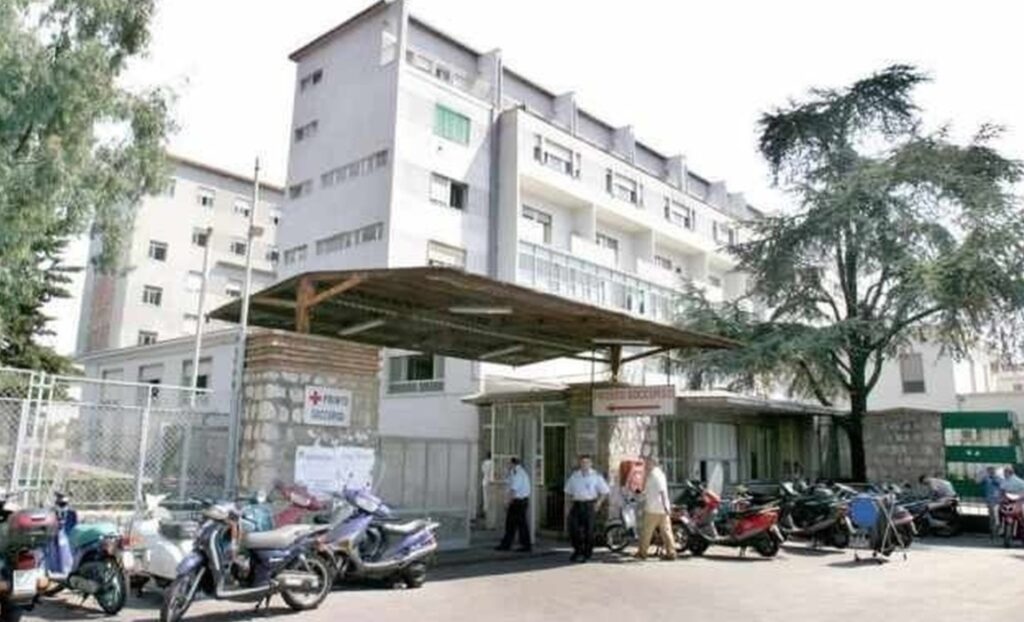 Castellammare di Stabia, bimba muore 8 ore dopo la nascita: i genitori vogliono la verità