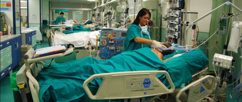 Salerno, giovane si sente male a cena: è in rianimazione