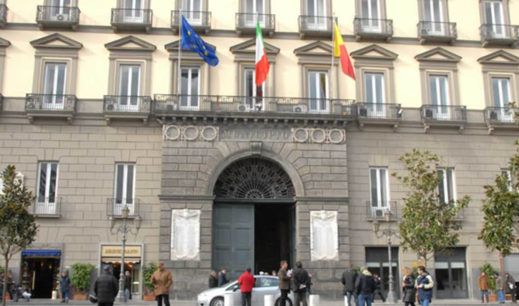 ANM, oggi ultimo incontro tra Comune e sindacati e intanto spunta un nuovo scandalo