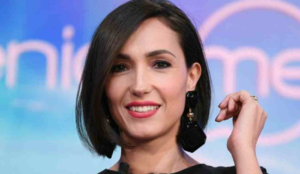 Siparietto di Caterina Balivo con Guido Alberto: "Non aspettarti niente dai figli", critiche sui social