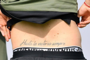 Higuain e il tatuaggio profetico, l'ultima novità del calciatore