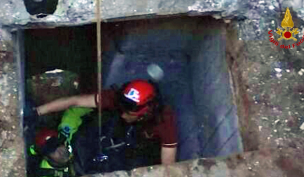 Dramma in provincia, sparito da 24 ore: trovato il suo cadavere in un pozzo
