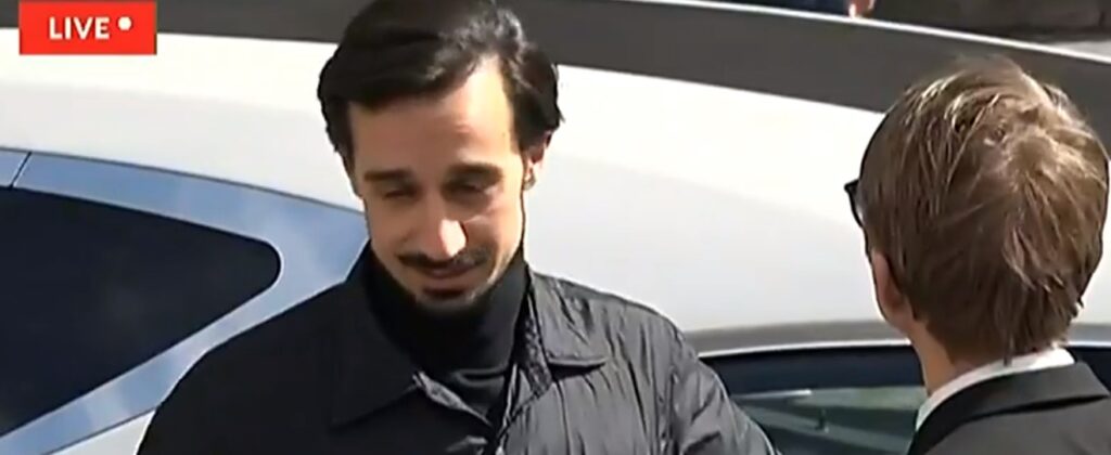 Il fratello di Davide Astori crolla ai funerali, il pensiero per Vittoria e Francesca