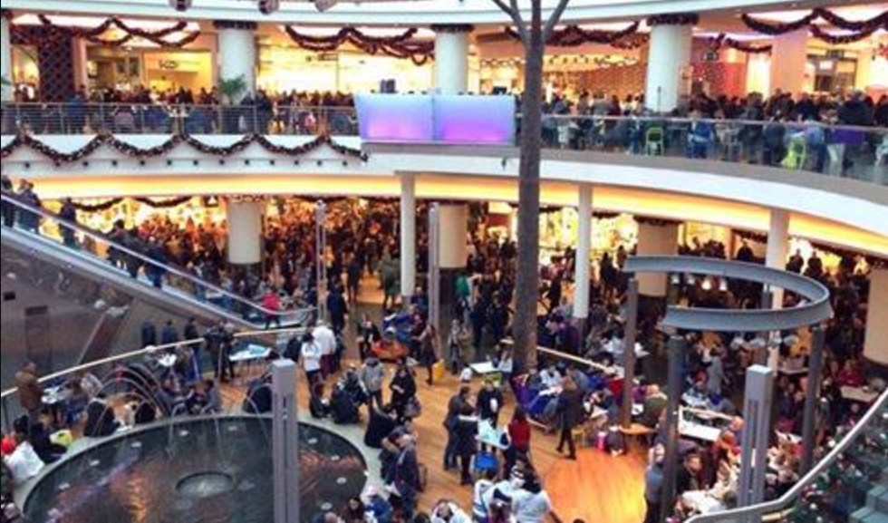 Centro commerciale campania