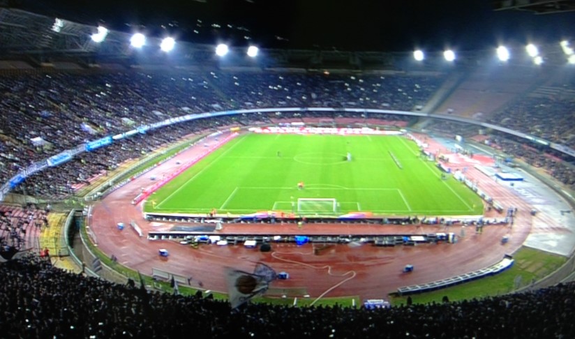 Luigi De Magistris assicura i cittadini: "Lavori al San Paolo pronti a partire"