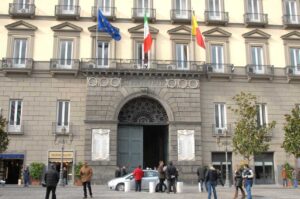 Comune di Napoli, i magistrati trovano altri 2,2 miliardi di disavanzo