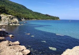 Violenta lite su una spiaggia di Agropoli, bagnanti in rivolta
