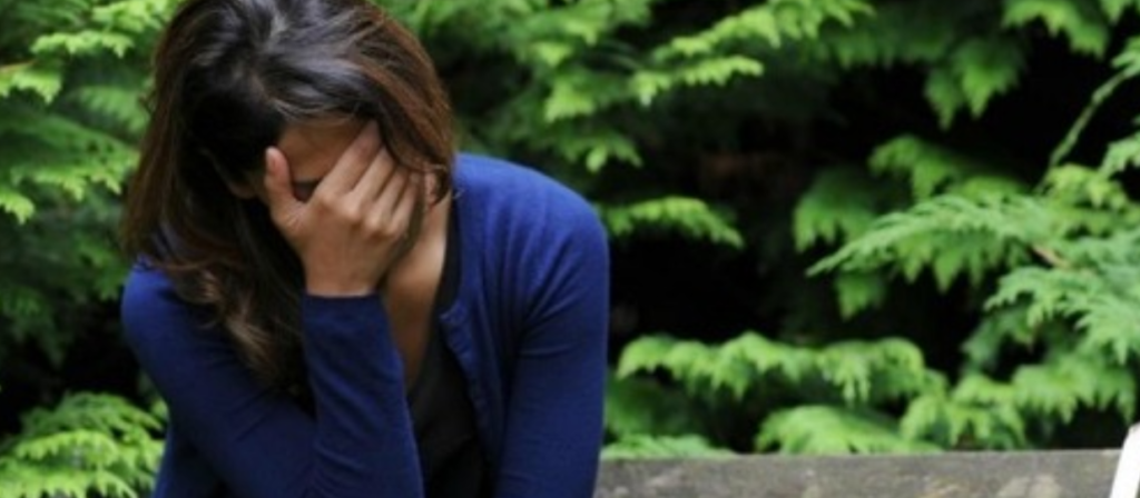 Coronavirus a Napoli, appello di una figlia: "Mio padre ha la febbre alta, non arriva risultato tampone"