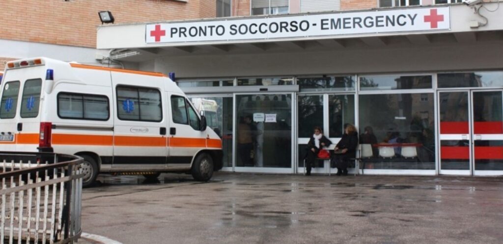 Tragedia nel Casertano, uomo trovato morto in casa