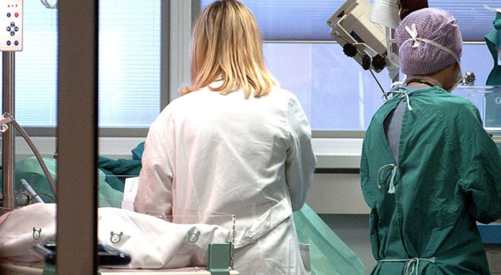 Malato di tumore, muore nel carcere di Poggioreale: "Incompatibile alla detenzione"