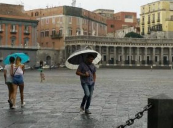 Meteo Campania, in arrivo piogge e calo delle temperature