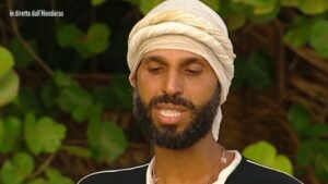 Il dolore di Jonathan Kashanian: commozione in diretta all'Isola dei Famosi