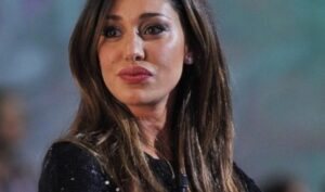 Belen Rodriguez lancia frecciatina a Stefano: "Se mi innamoro ve lo dico"