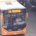 Inidonei a guidare gli autobus fanno chilometri correndo: nuovo scandalo ANM